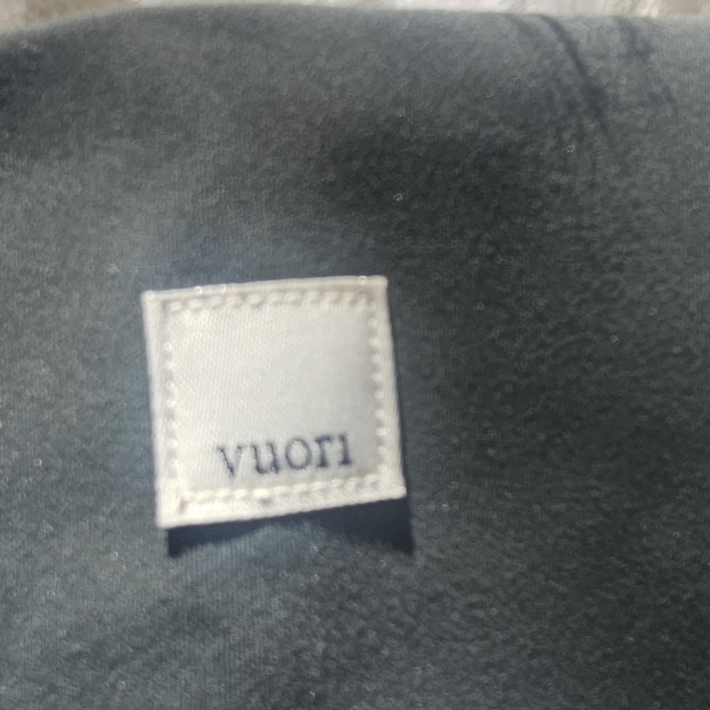 Nwt vuori studio shorts aspen size small - Picture 3 of 6